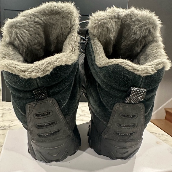 Merrell black/smoke performance waterproof ankle boots - Picture 6 of 13